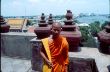 C 19 Wat Arun mit Mönch.jpg