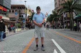 Edgar in Naha, Okinawa-6260-2.jpg
