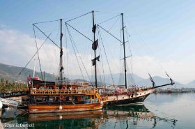Alanya, tourist ships-1094.jpg